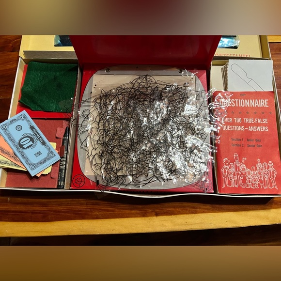 Vintage Camouflage TV Game of Fun Skill Perception #4009 Milton Bradley 1961 - Picture 3 of 7